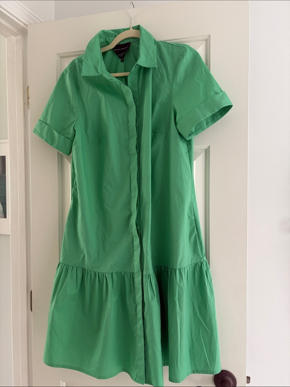 Donna Morgan Green Short Sleeve Tiered Shirt Dress